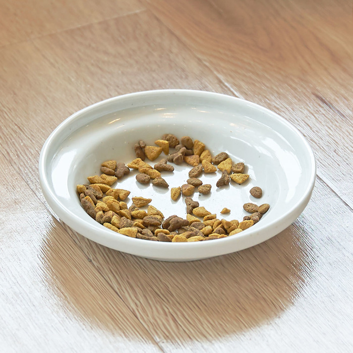 安定感があって清潔に使える「陶磁器製」